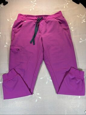 Figs Magenta Zamora Jogger Scrub Uniform Woman Pants Size Medium Mid-Waist